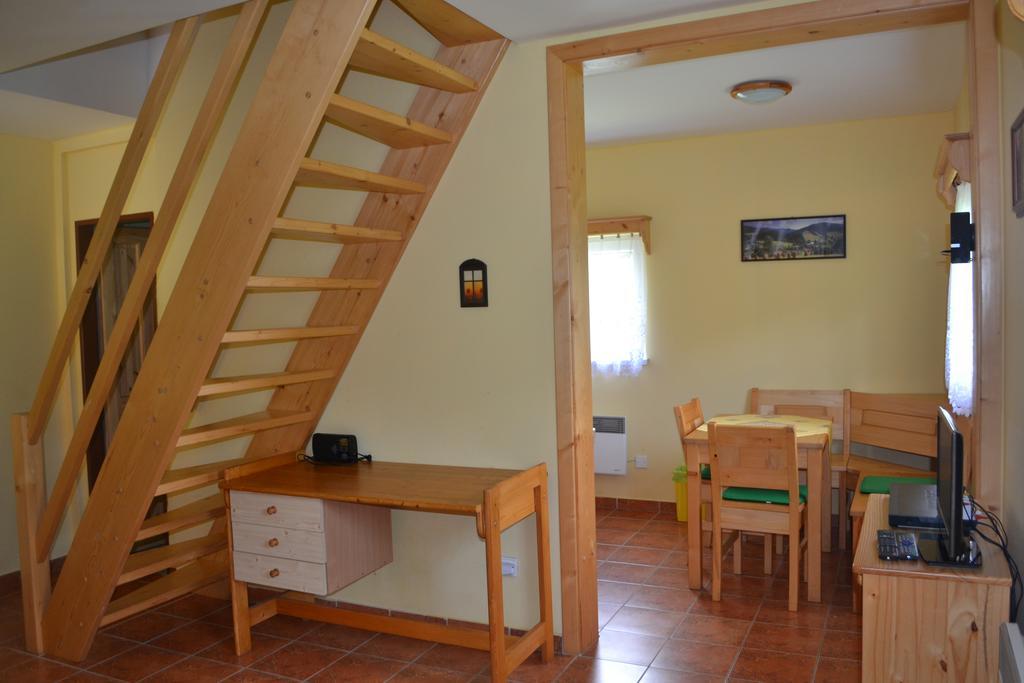 Chaty Pod Knizeci, Trojanovice Exterior foto